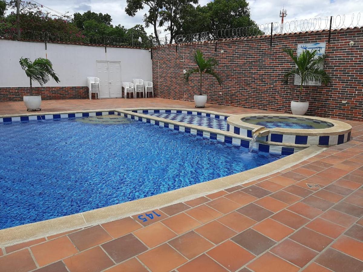 Hotel Fenix Cúcuta Екстериор снимка