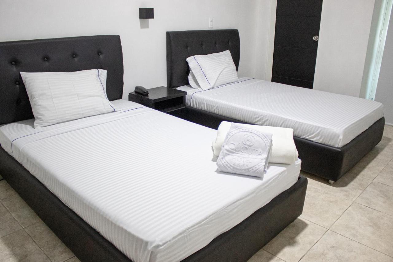 Hotel Fenix Cúcuta Екстериор снимка